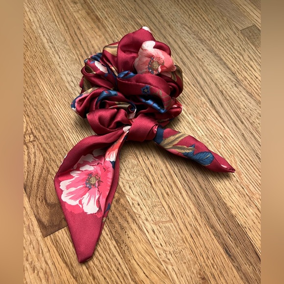 Scrunchie Bundle - Picture 5 of 5